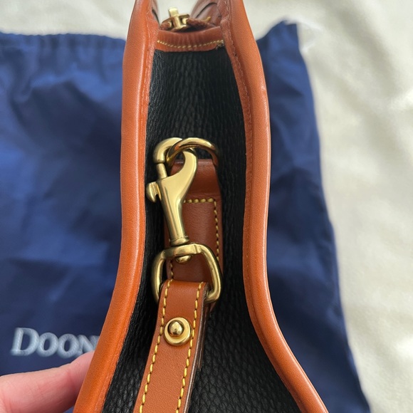Vintage 90s Dooney&Bourke leather handbag - Picture 7 of 12